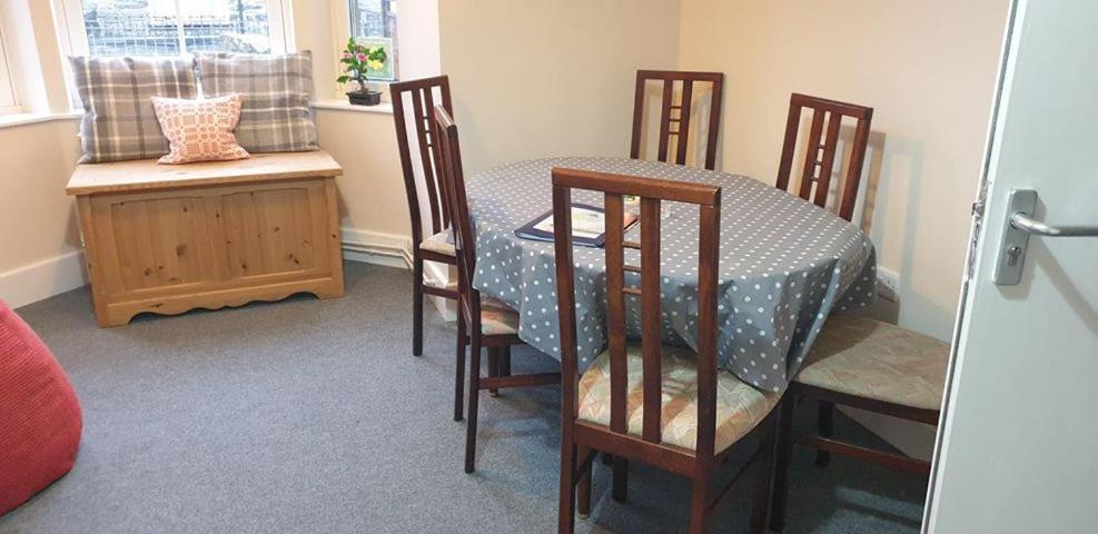 Self Catering Cellb Ffestiniog Hostel Blaenau Ffestiniog Luaran gambar
